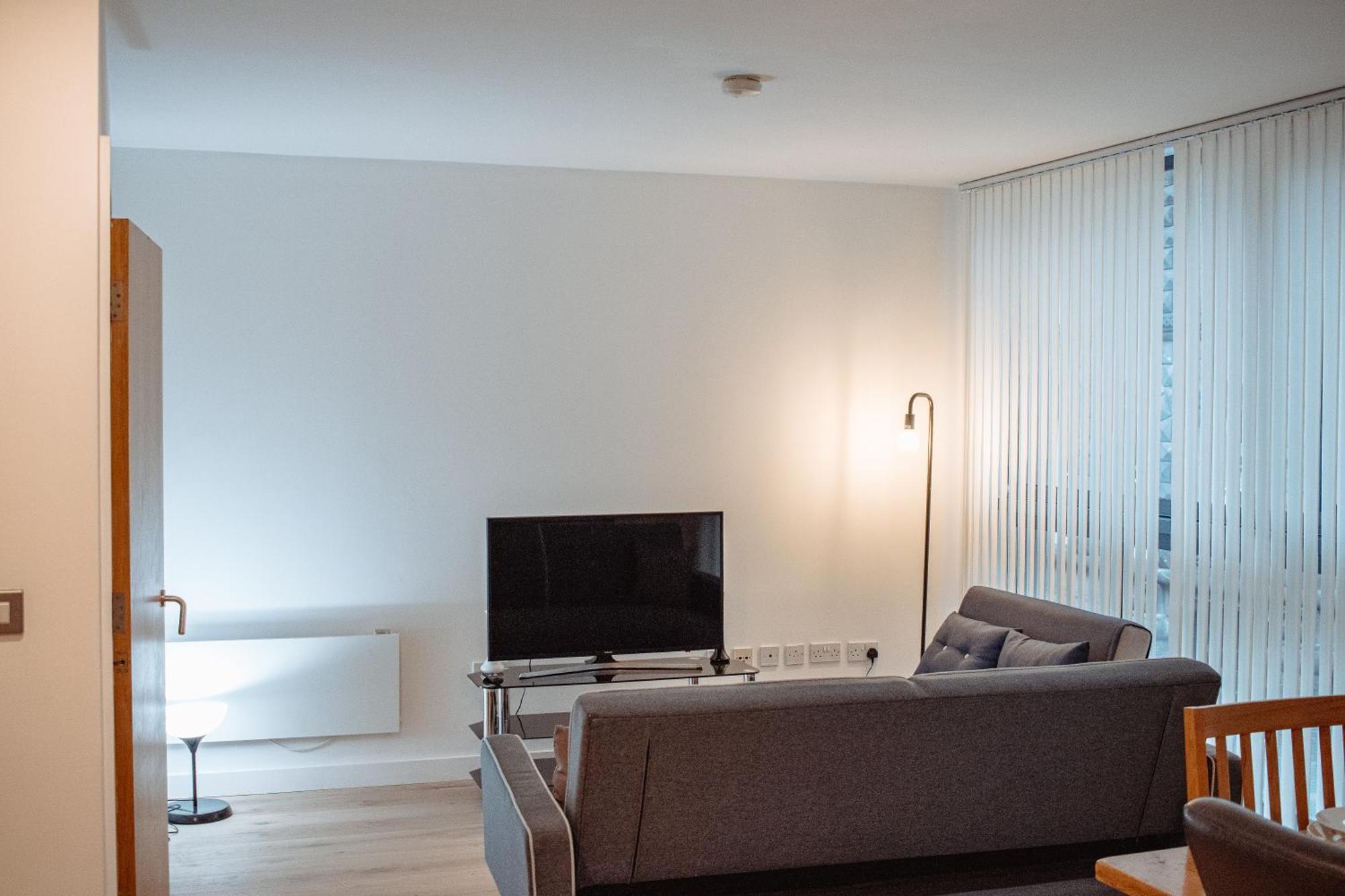 Central & Spacious, Sleeps 8, Perfect For Groups Leeds  Exterior foto